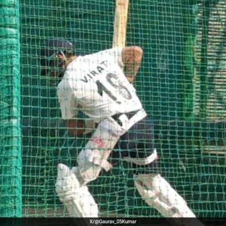 Virat Kohli Works on Backfoot Game, Produces Powerful Strokes in Nets. Watch