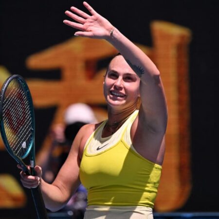 Aryna Sabalenka Blows Away Andreeva To Reach Melbourne Quarter-Finals