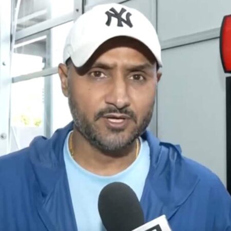 “Has an average of 56”: Harbhajan Singh Heartbroken By 2 India Stars' SNUB